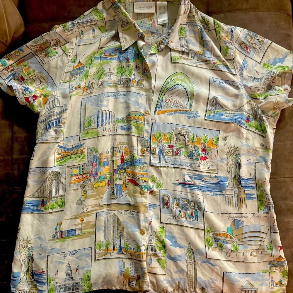 Liz Claiborne Women’s Button down blouse